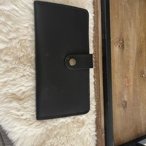 Portland Leather Black Wallet with Snap Closure